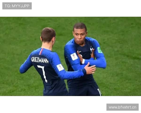 杜埃 vs 登贝莱:天赋兑现效率与成长轨迹对比 杜埃 vs 登贝莱:天赋兑现效率与成长轨迹对比