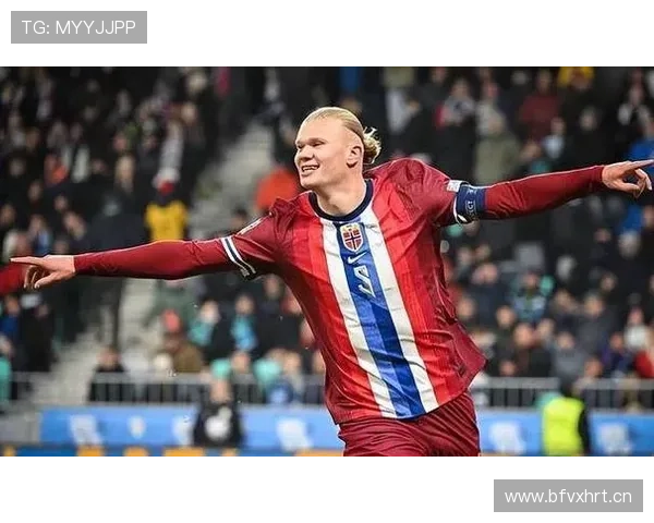 哈兰德早餐吃五块牛排配蛋白粉，邻居说他家冰箱比健身房还冷