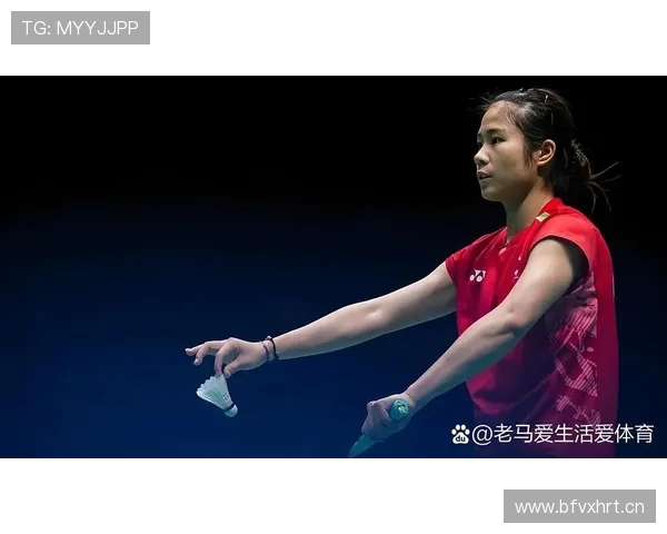 山口茜那生活简直像星二代，训练完跑去限量包包店逛了一圈？