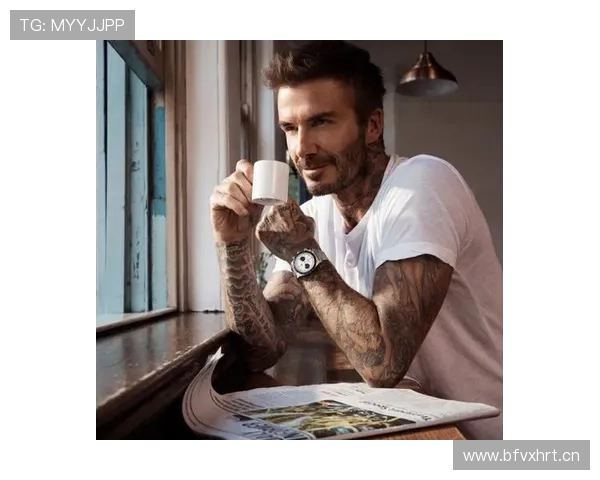 贝克汉姆教练席上戴着贵得吓人的手表，这气场跟街头混混都不一样啊